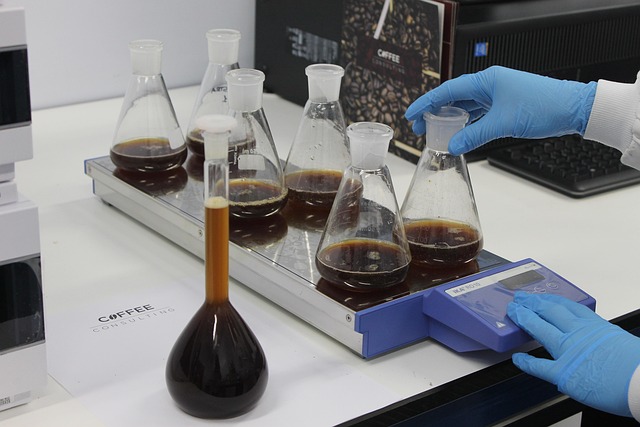 水性聚氨酯用催化劑，確保制品在長期使用中仍能保持穩(wěn)定的光澤和性能